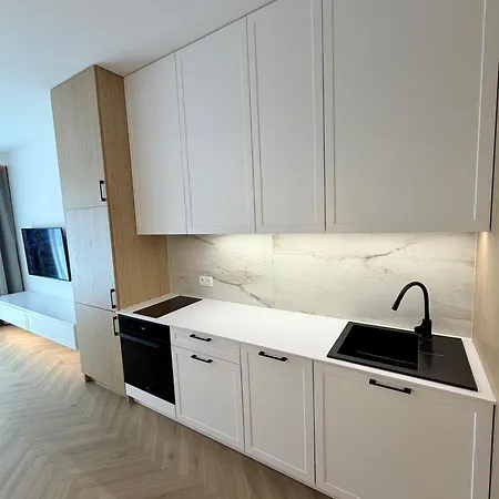 Апартаменты Premium With Balcony Air Conditioning And Garage In *